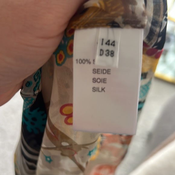 Blumarine silk blouse - Picture 10 of 10